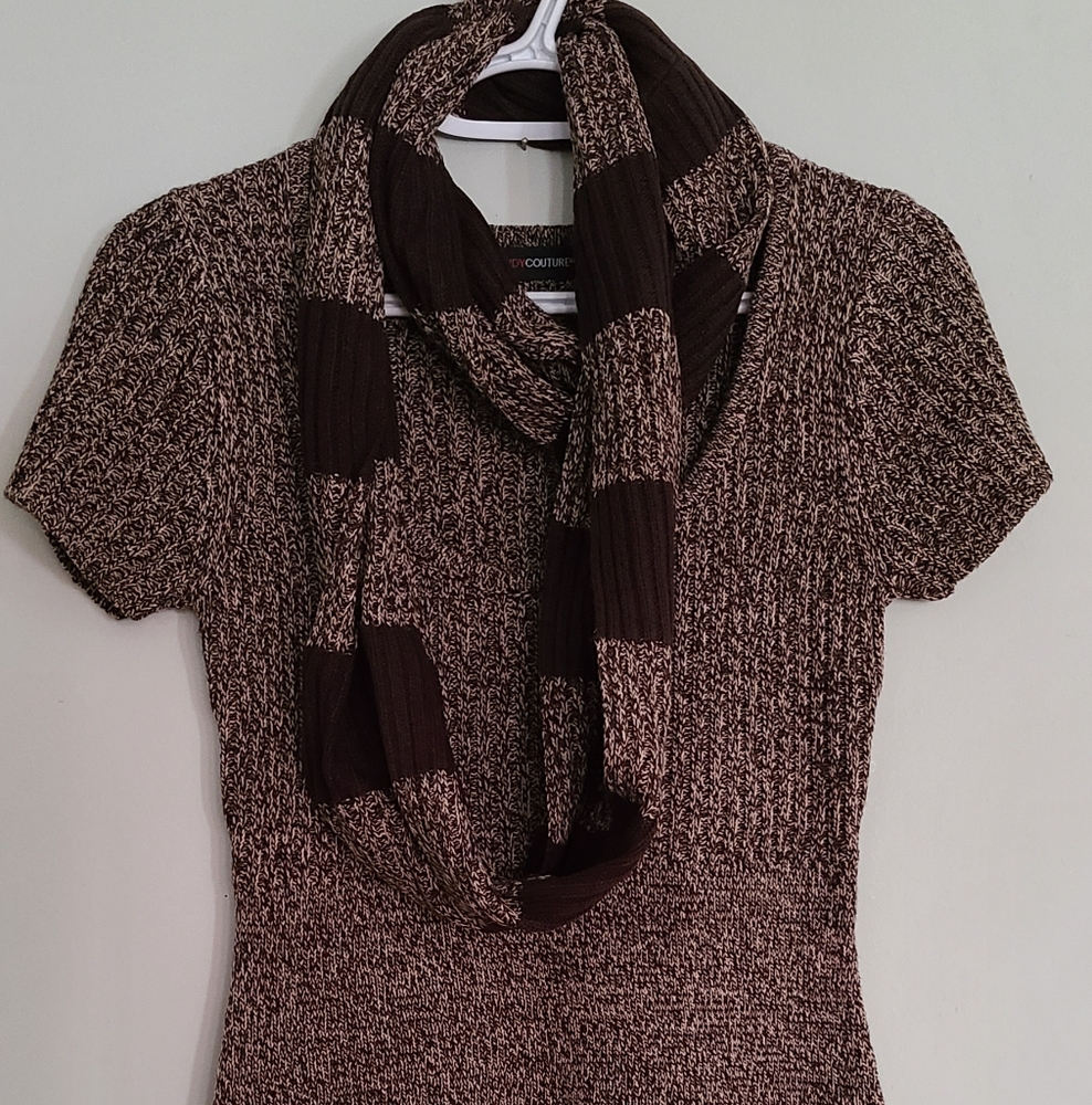 Brown, rib-knit style mini dress with scarf